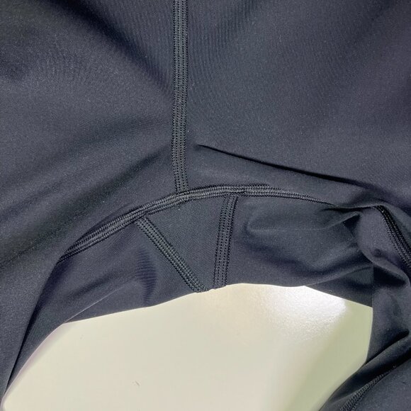 Lululemon Size 6 Colour Me Quick 7/8 Tight Black White Laser Cut - Picture 7 of 13
